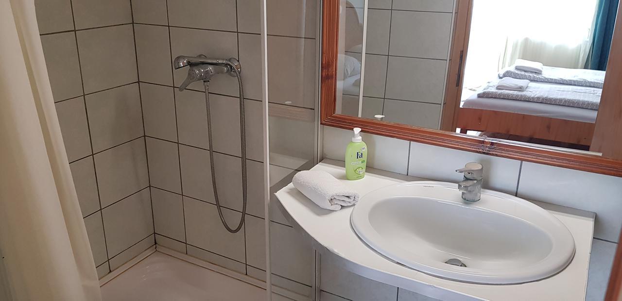 Hotel Paar Szieszta Дьёр Экстерьер фото