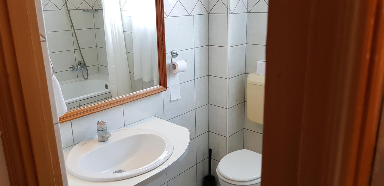 Hotel Paar Szieszta Дьёр Экстерьер фото